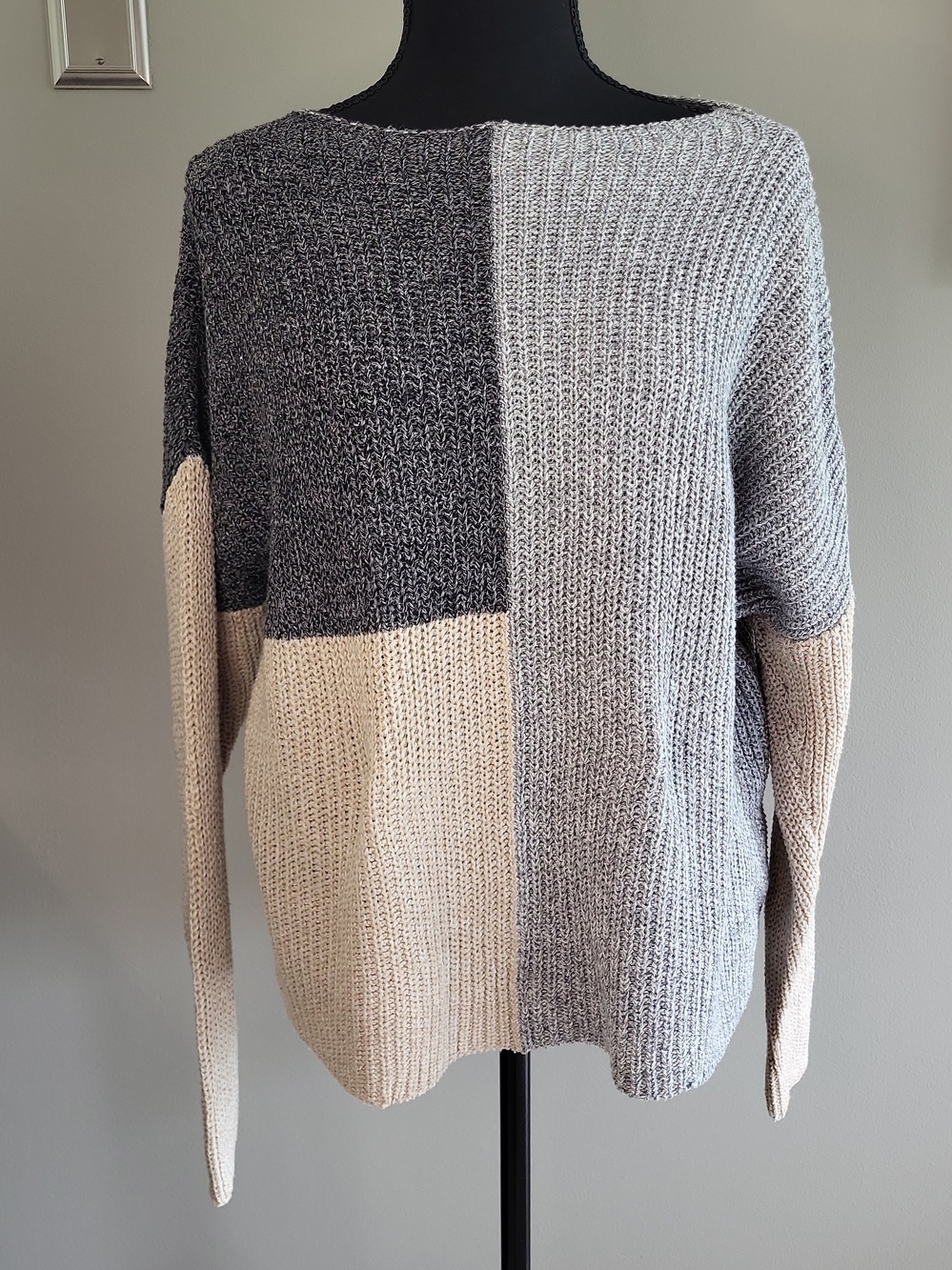 Talbots L 100% Cotton Colorblock Sweater Boat Neck Drop Shoulder Gray Cream